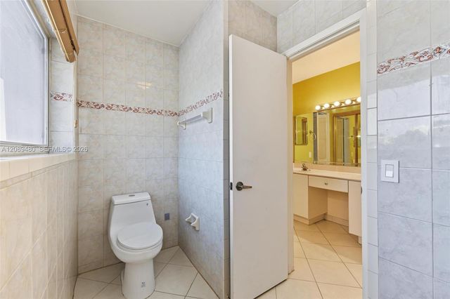 7205 W 3rd Avenue, Hialeah, FL 33014