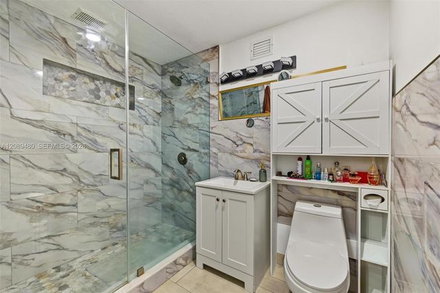 7205 W 3rd Avenue, Hialeah, FL 33014