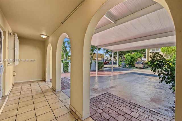 7205 W 3rd Avenue, Hialeah, FL 33014