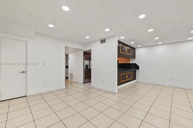 7205 W 3rd Avenue, Hialeah, FL 33014