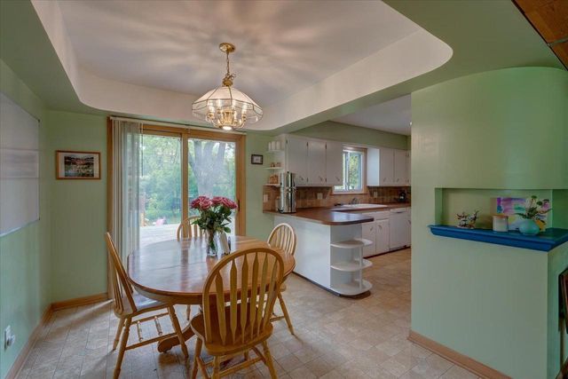 5501 Raymond Road, Madison, WI 53711