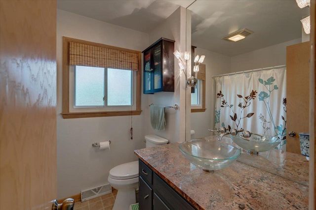 5501 Raymond Road, Madison, WI 53711