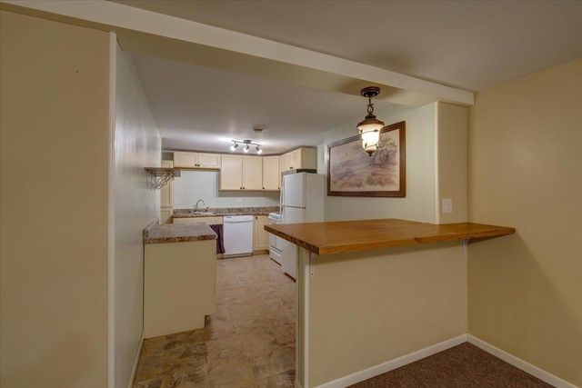 5501 Raymond Road, Madison, WI 53711