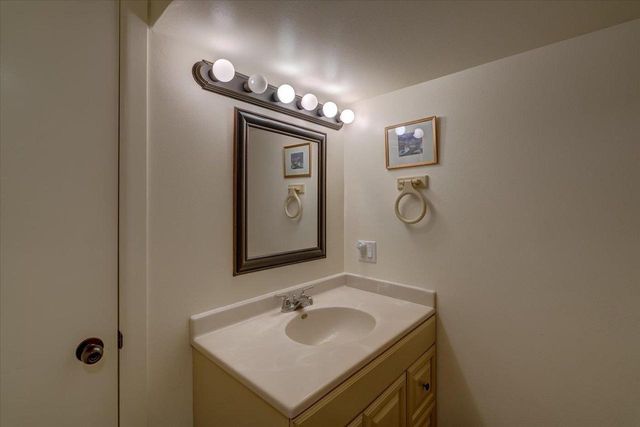 5501 Raymond Road, Madison, WI 53711