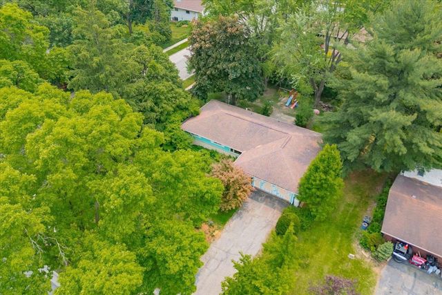 5501 Raymond Road, Madison, WI 53711