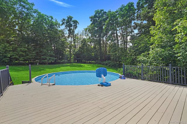 643 Ridgebury Road, Slate Hill, NY 10973