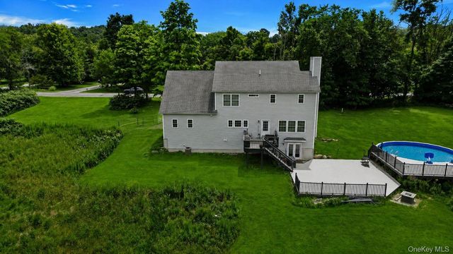 643 Ridgebury Road, Slate Hill, NY 10973