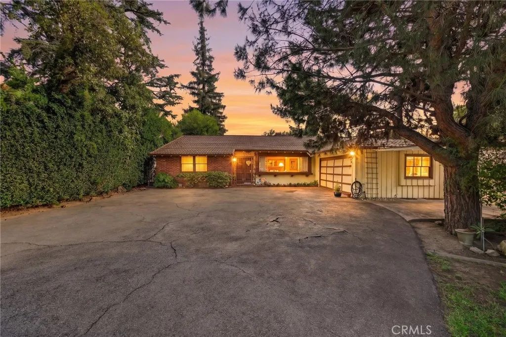36 E Longden Avenue, Arcadia, CA 91006