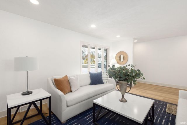 1031 N Ironwood Drive, South Bend, IN 46615