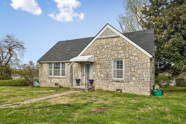 305 8th Ave, S, Lewisburg, TN 37091