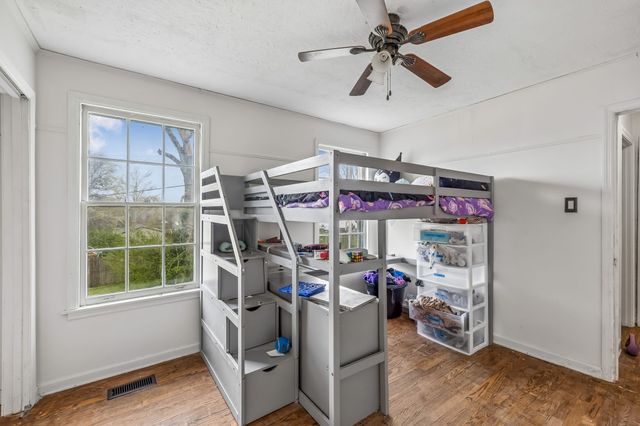305 8th Ave, S, Lewisburg, TN 37091