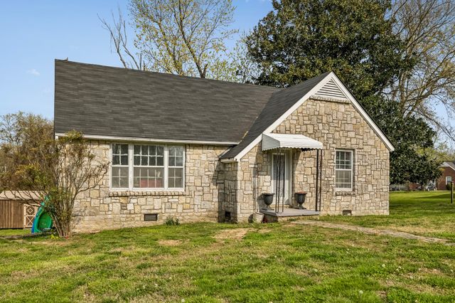 305 8th Ave, S, Lewisburg, TN 37091