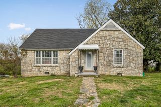 305 8th Ave, S, Lewisburg, TN 37091