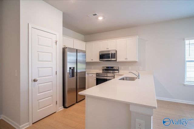 22821 Dashwood Lane, Athens, AL 35613