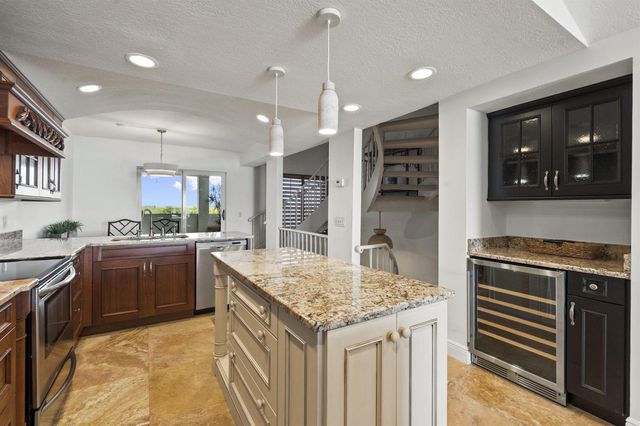 4561 NE Ocean Drive B-29, Jensen Beach, FL 34957