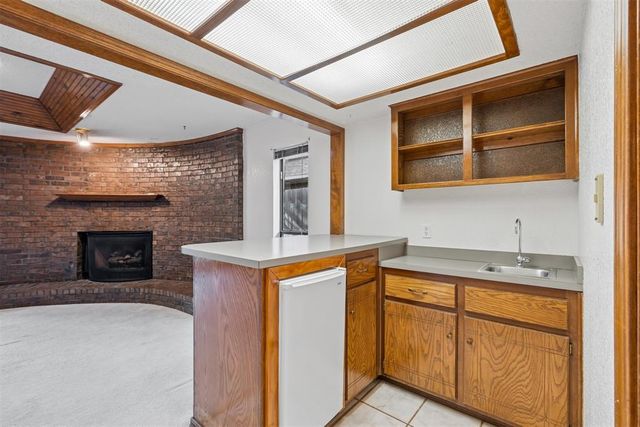 2100 E Sandy Creek Trail, Edmond, OK 73013
