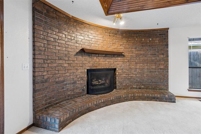 2100 E Sandy Creek Trail, Edmond, OK 73013