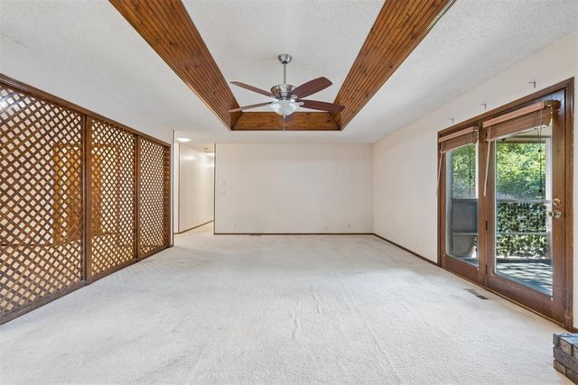 2100 E Sandy Creek Trail, Edmond, OK 73013