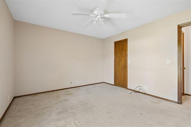 2100 E Sandy Creek Trail, Edmond, OK 73013