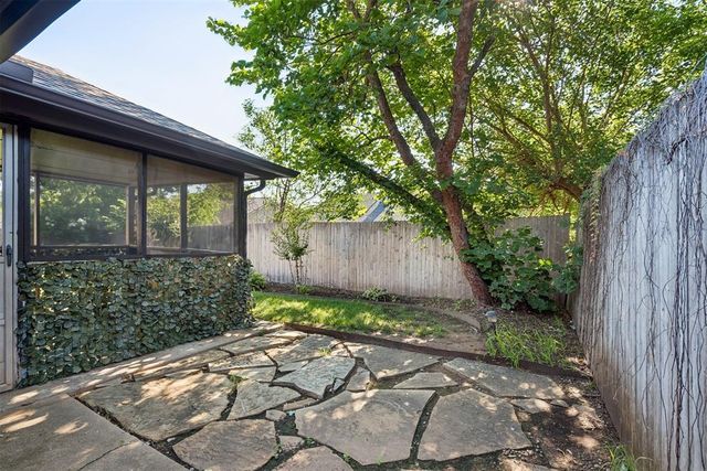 2100 E Sandy Creek Trail, Edmond, OK 73013