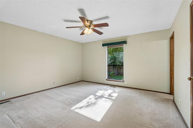 2100 E Sandy Creek Trail, Edmond, OK 73013