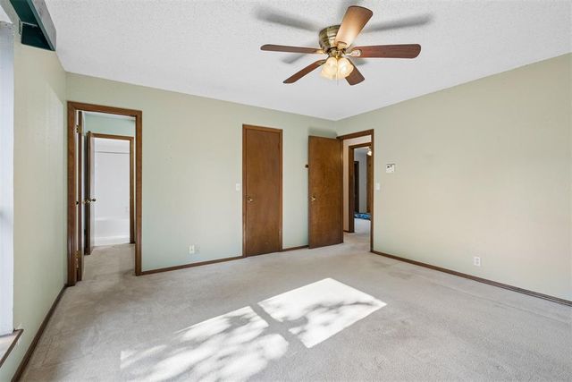 2100 E Sandy Creek Trail, Edmond, OK 73013