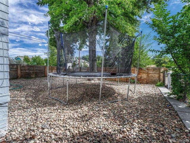 517 E San Miguel St, Colorado Springs, CO 80903