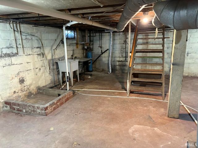 1107 Sanders Avenue, Goshen, IN 46528