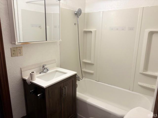 1107 Sanders Avenue, Goshen, IN 46528