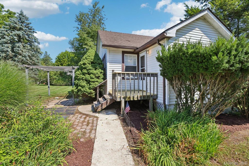 92 Walton Terrace, Monroe, NY 10950 — exterior