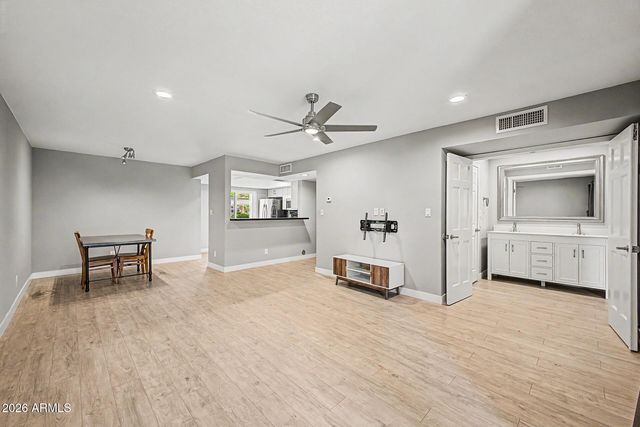 9465 N 92ND Street 105, Scottsdale, AZ 85258