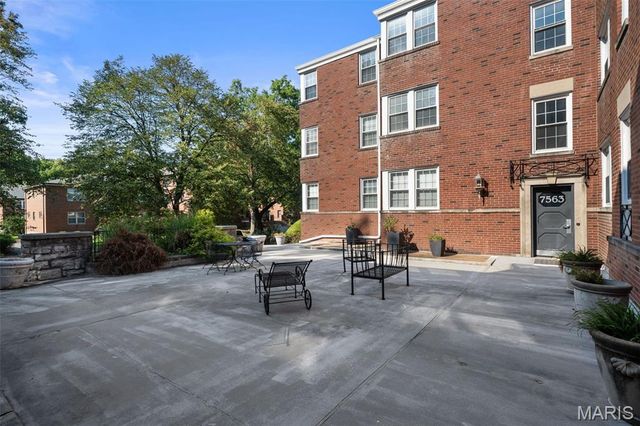 7563 Oxford Drive 3S, Clayton, MO 63105