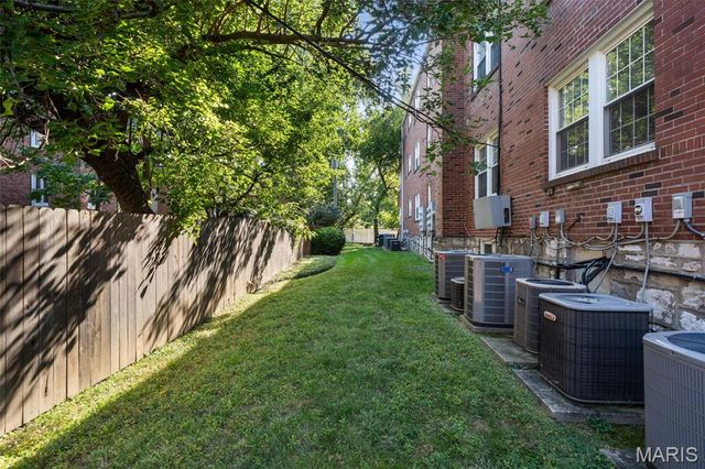 7563 Oxford Drive 3S, Clayton, MO 63105