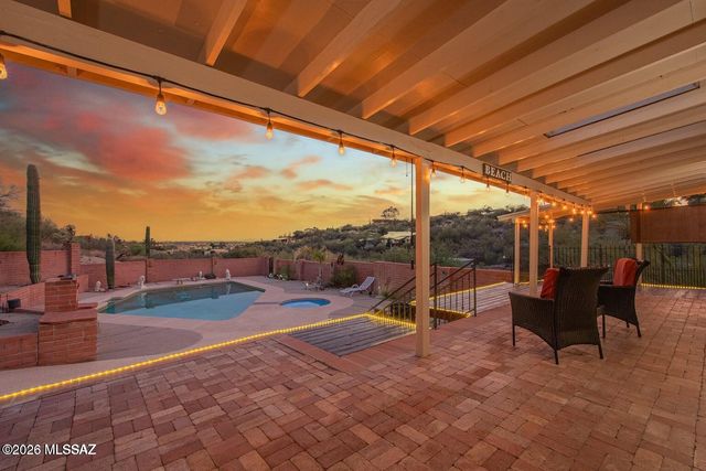 5875 E Calle Del Ciervo, Tucson, AZ 85750