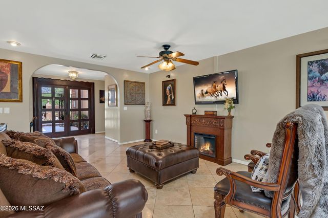 5875 E Calle Del Ciervo, Tucson, AZ 85750