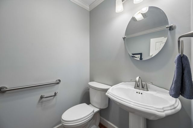 46 Deerfield Ct, Mcminnville, TN 37110