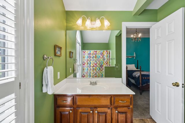 46 Deerfield Ct, Mcminnville, TN 37110
