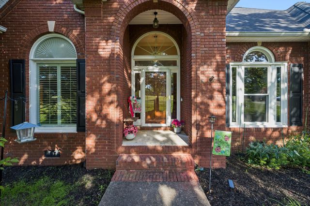 46 Deerfield Ct, Mcminnville, TN 37110