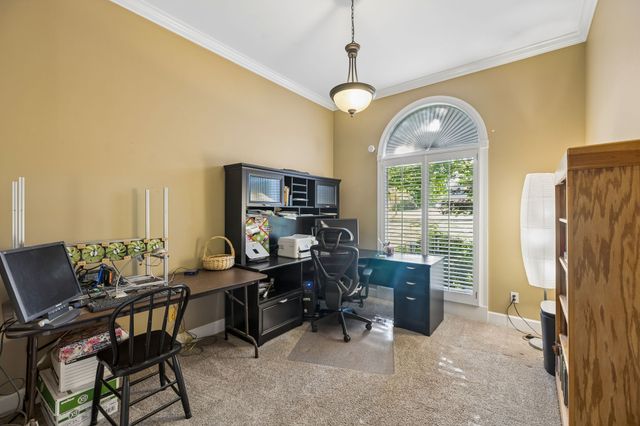46 Deerfield Ct, Mcminnville, TN 37110