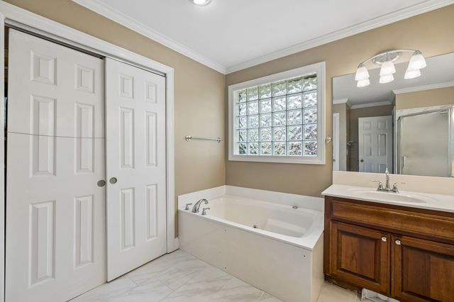 46 Deerfield Ct, Mcminnville, TN 37110