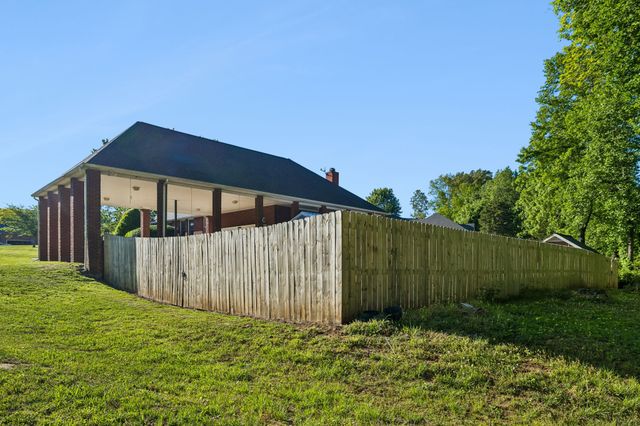 46 Deerfield Ct, Mcminnville, TN 37110
