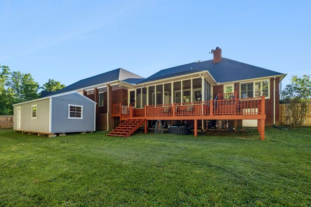 46 Deerfield Ct, Mcminnville, TN 37110