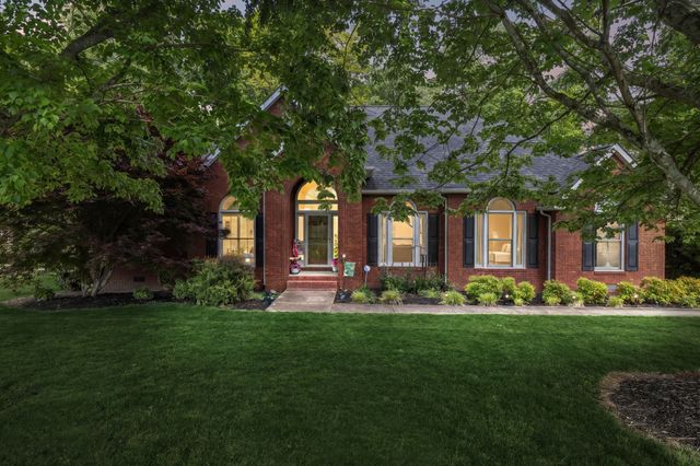 46 Deerfield Ct, Mcminnville, TN 37110