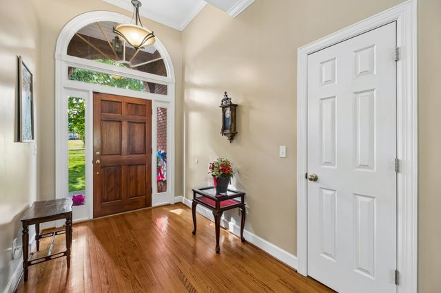 46 Deerfield Ct, Mcminnville, TN 37110