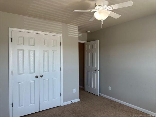 240 Collinwood Drive, Raeford, NC 28376