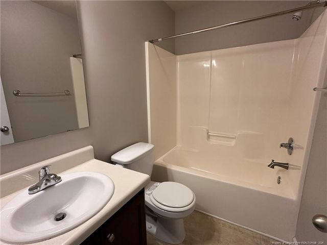 240 Collinwood Drive, Raeford, NC 28376