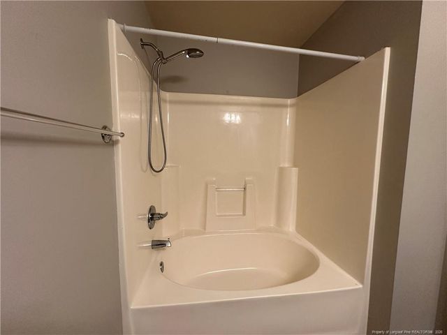 240 Collinwood Drive, Raeford, NC 28376