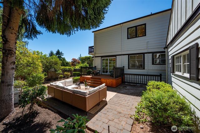 4902 NE 70th Street, Seattle, WA 98115