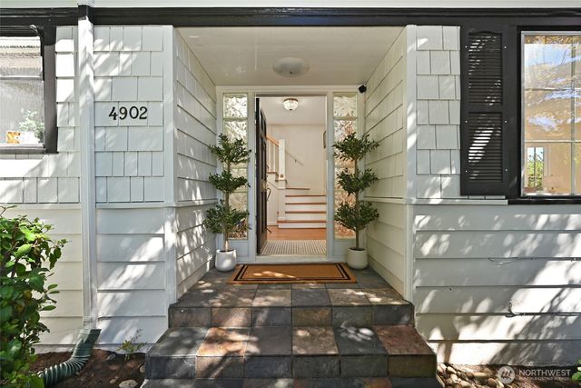 4902 NE 70th Street, Seattle, WA 98115
