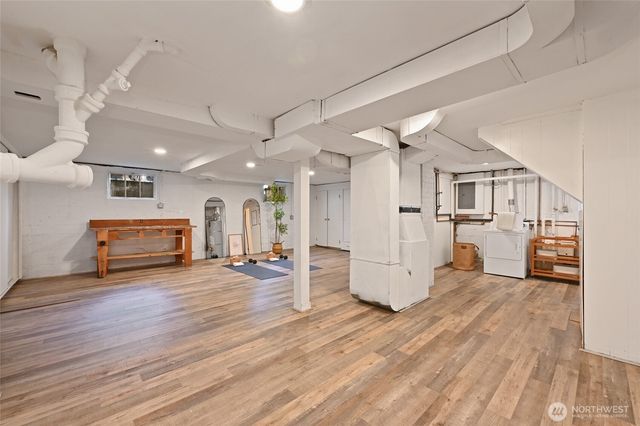 4902 NE 70th Street, Seattle, WA 98115